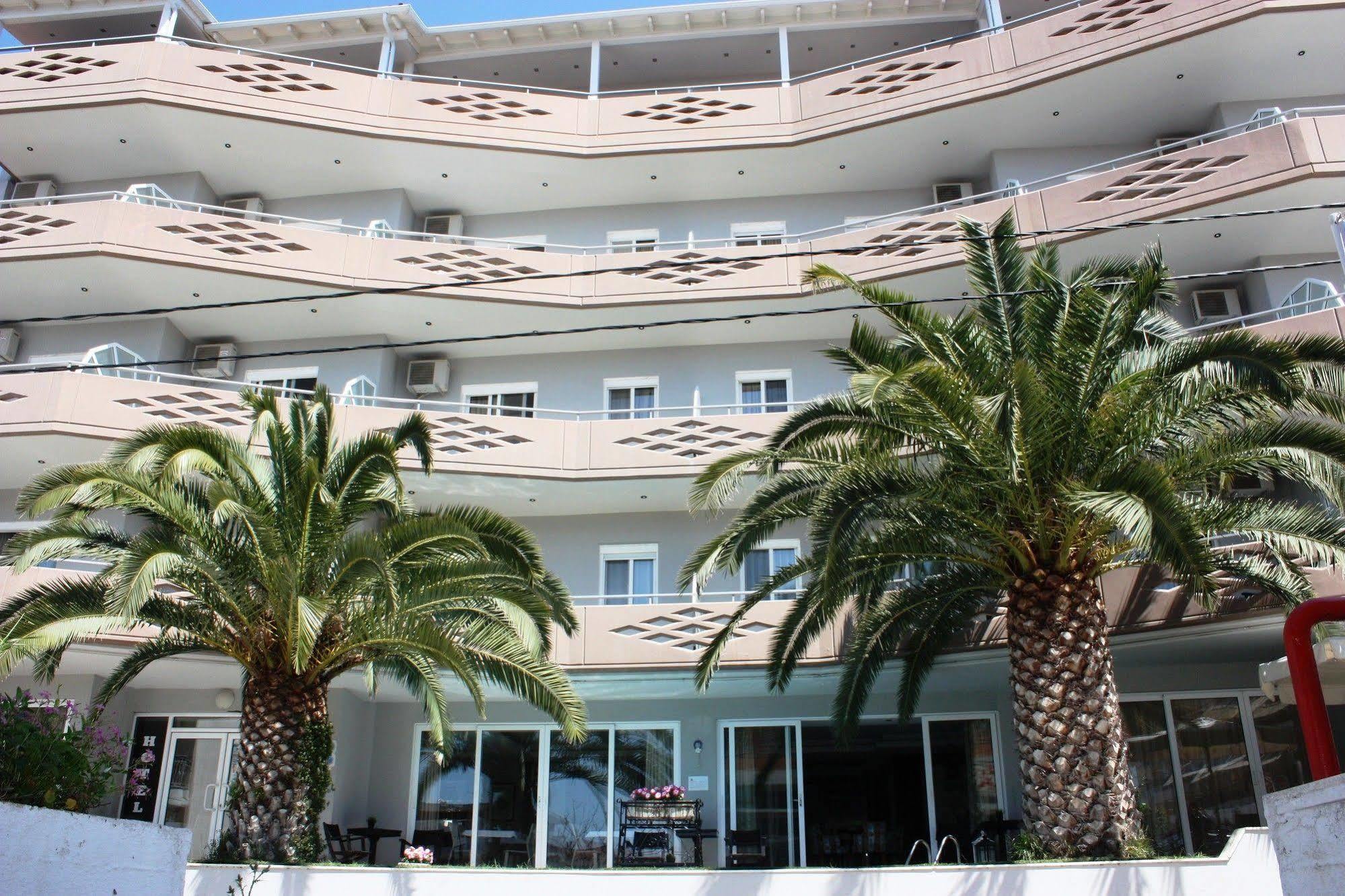 Hotel Cariatis Nea Kallikrateia Exterior photo